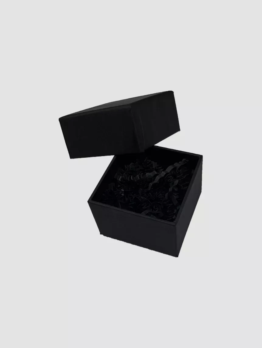 Подарочная коробка